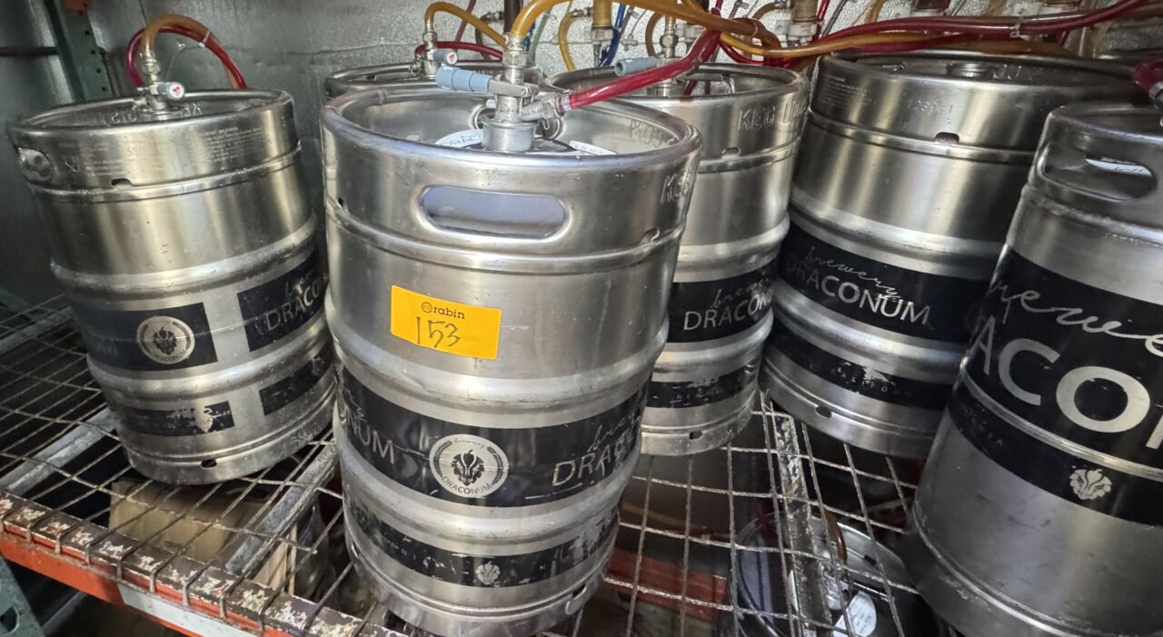 07-half-barrel-kegs-rabin-worldwide