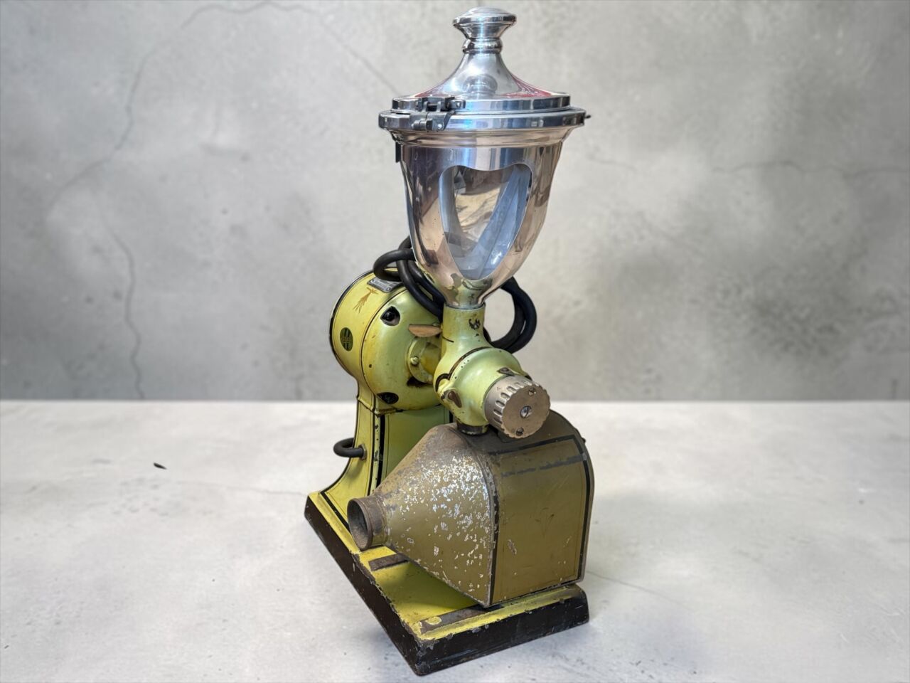 08.-green-grinder-rabin-worldwide