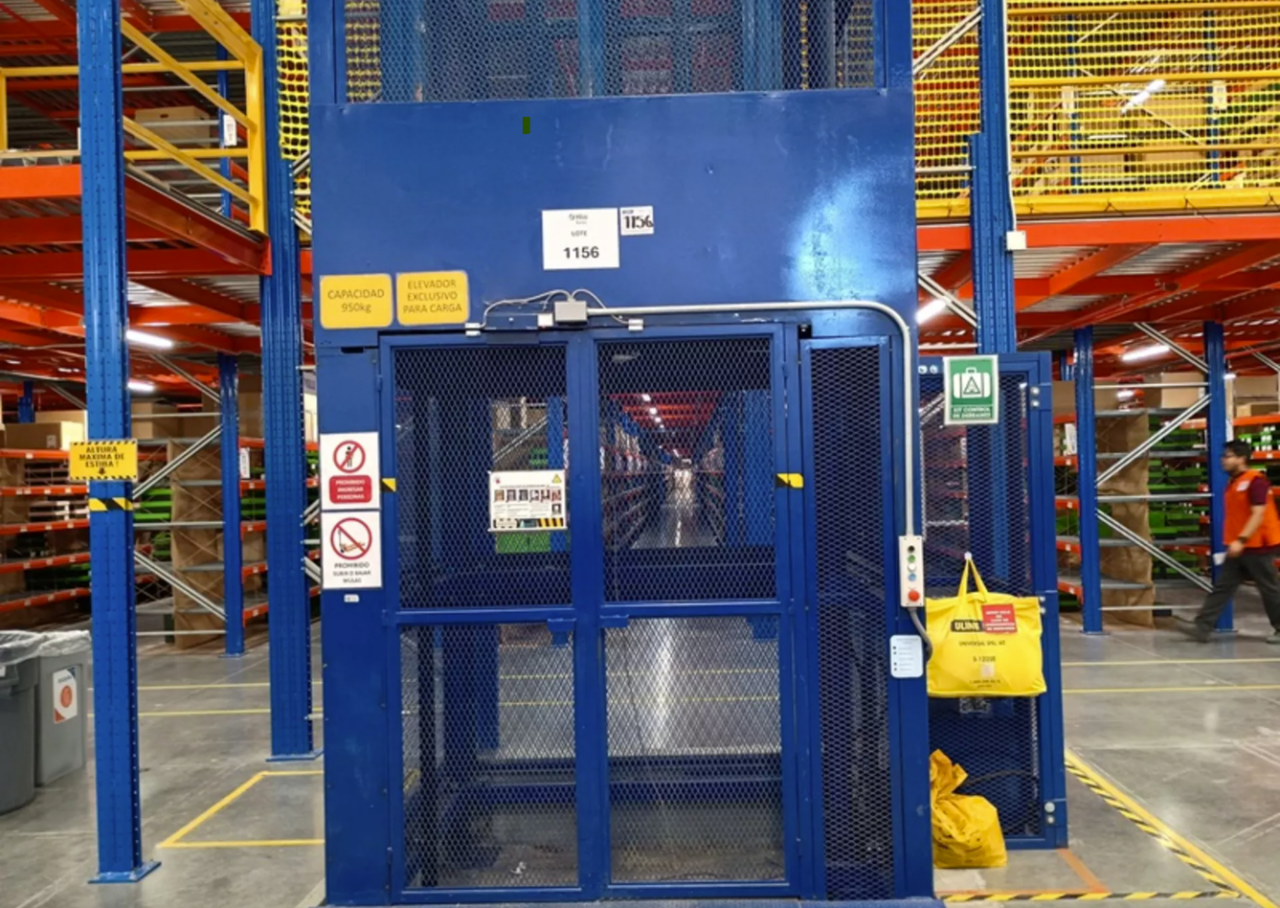 1156-cargo-lift-rabin-worldwide